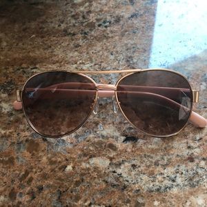 Jessica Simpson’s Sunglasses